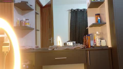 Bestie online show from 12.14.25