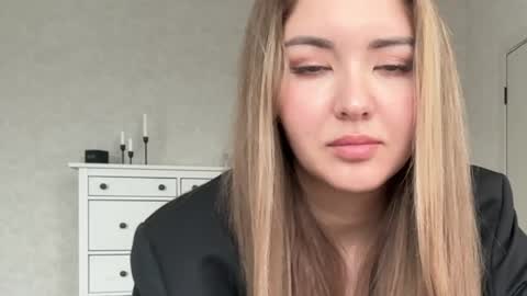 only_this online show from 04.22.26