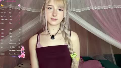 Snapshot of onlyeva1 chatting on 04.27.26 Eva online show from 04.27.26