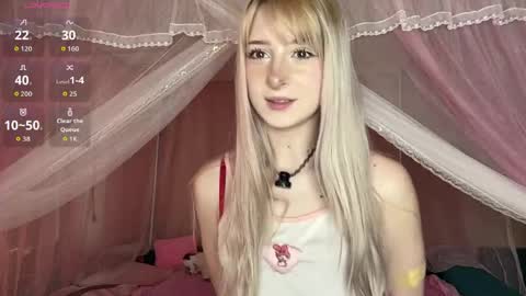 Snapshot of onlyeva1 chatting on 05.02.26 Eva online show from 05.02.26
