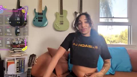 Snapshot of onlystrings chatting on 01.14.26 Duo online show from 01.14.26