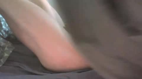 onurkneespls online show from 01.08.25