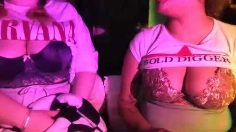 Snapshot of onyxeffy chatting on 12.04.24 Effy Onyx online show from 12.04.24