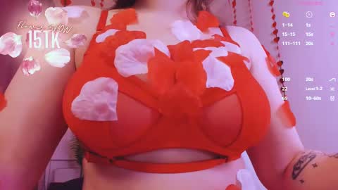 Snapshot of ooops_boobs chatting on 02.15.25 Chloe follow me online show from 02.15.25