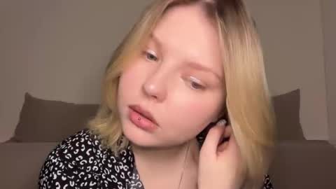 Ophelia online show from 03.04.26