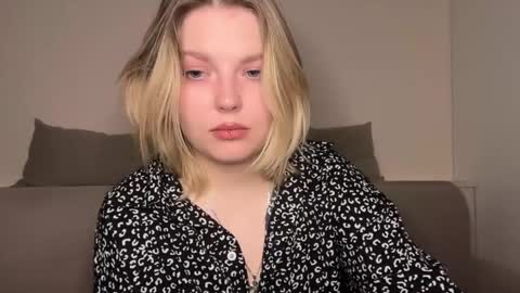 Ophelia online show from 03.30.26