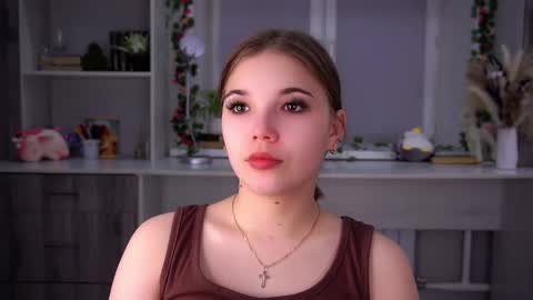 Snapshot of orastarcher chatting on 12.15.25 Jenny online show from 12.15.25