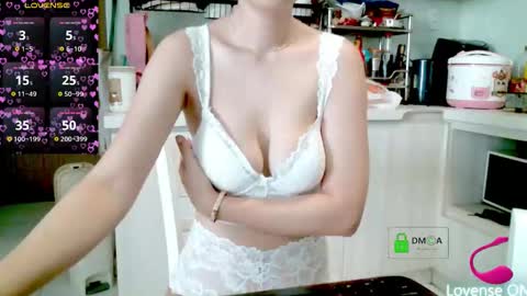 Candy online show from 12.16.25