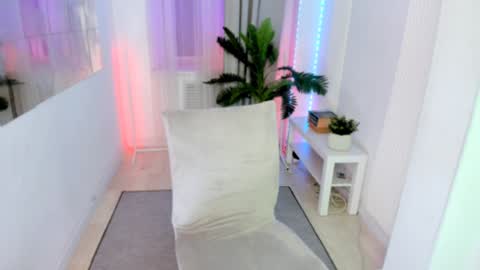 Snapshot of orfeya_one chatting on 01.17.25 Orfeya online show from 01.17.25