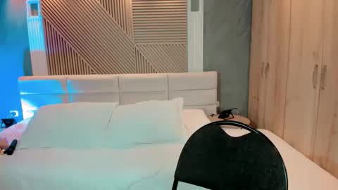 oriana savatil online show from 04.11.26