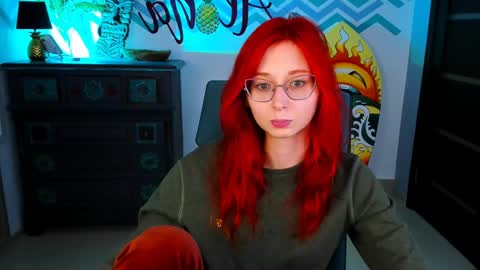 Orianna -  Hi Im into geek culture cosplay crafting LARP games. Shall we play DnD online show from 01.10.25