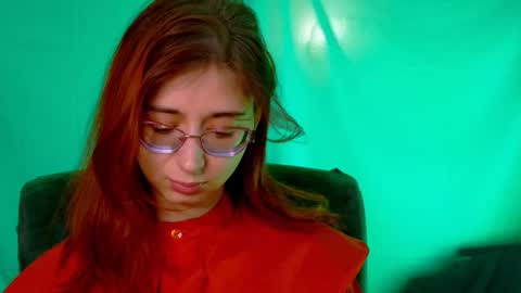 Orianna -  Hi Im into geek culture cosplay crafting LARP games. Shall we play DnD online show from 10.04.25