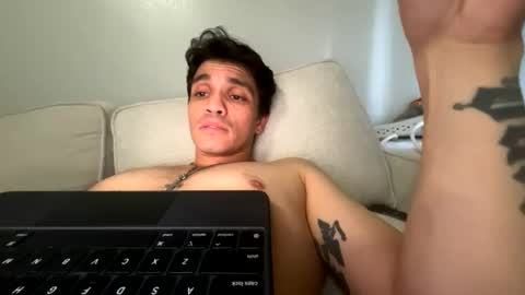 Snapshot of orlando702 chatting on 10.20.25 orlando702 online show from 10.20.25