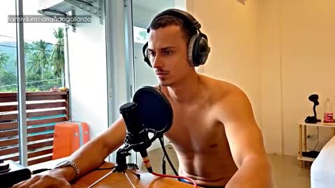 Fansly and Instagram -  online show from 11.12.25