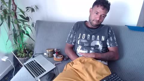 Snapshot of orlando_horny chatting on 10.01.25 orlando_horny online show from 10.01.25