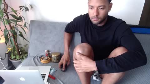 Snapshot of orlando_horny chatting on 10.02.25 orlando_horny online show from 10.02.25