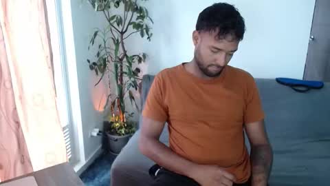 Snapshot of orlando_horny chatting on 10.04.25 orlando_horny online show from 10.04.25