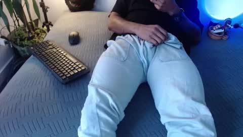 Snapshot of orlando_horny chatting on 10.14.25 orlando_horny online show from 10.14.25