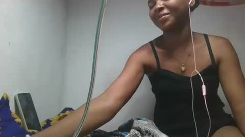 ornellahhh online show from 11.10.25