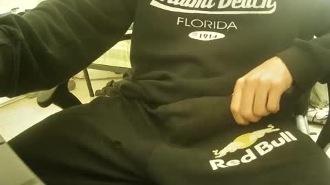 Snapshot of orobrus chatting on 01.11.25 Oroborus online show from 01.11.25