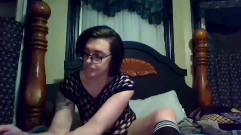 Snapshot of orphyx chatting on 01.04.25 Entropy online show from 01.04.25