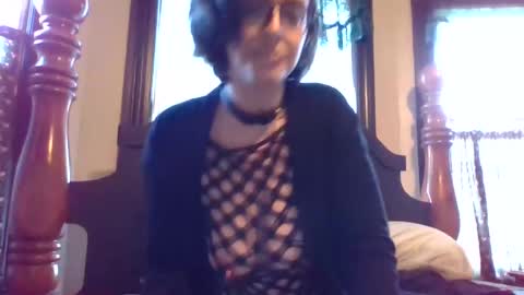 Snapshot of orphyx chatting on 01.07.25 Entropy online show from 01.07.25