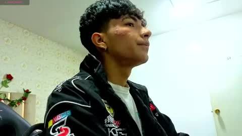 Snapshot of osamu_tay chatting on 05.18.26 osamu_tay online show from 05.18.26