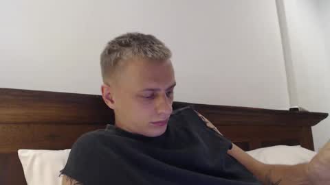 Snapshot of oscar_sssky chatting on 02.07.25 Oscar online show from 02.07.25