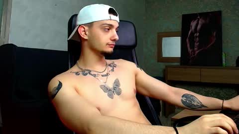 OscarGriffin online show from 03.08.25