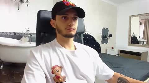 OscarGriffin online show from 10.08.25