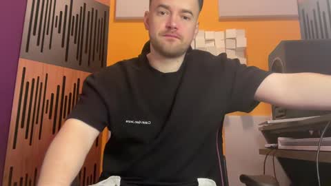 Oscar Steel Savage online show from 02.06.25