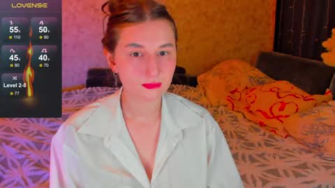 Snapshot of oskar_fucker chatting on 02.07.25 Leliana online show from 02.07.25