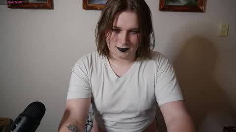 Snapshot of otherpuppy chatting on 10.19.25 otherpuppy online show from 10.19.25