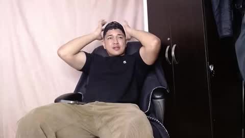 Snapshot of otto_stud chatting on 06.01.26 otto_stud online show from 06.01.26