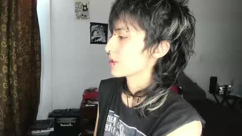 Snapshot of ottoyan_ chatting on 12.01.25 Otto 3 online show from 12.01.25