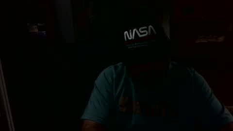 Snapshot of ouiostie chatting on 01.06.25 Vraiment la online show from 01.06.25