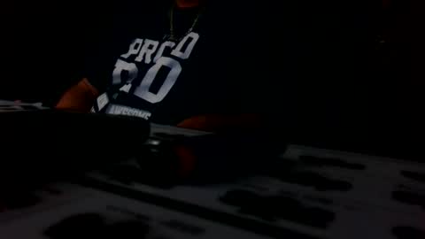 Snapshot of ouiostie chatting on 09.26.25 Vraiment la online show from 09.26.25