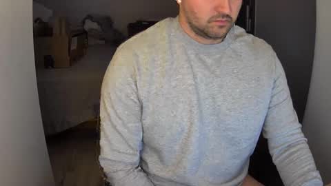 Snapshot of outside1991 chatting on 12.14.24 outside1991 online show from 12.14.24