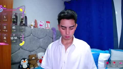 Owen  Independent model  online show from 09.30.25