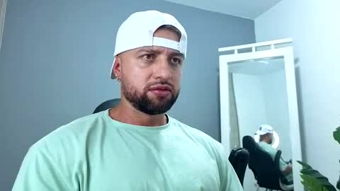 Maximus Owen online show from 03.12.26