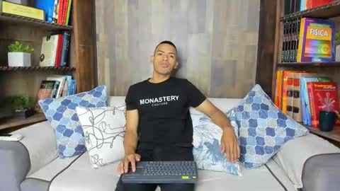 Owen online show from 10.03.25