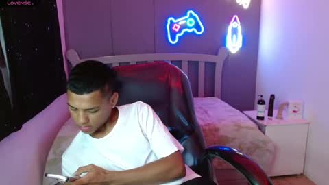 Snapshot of owenstone chatting on 12.20.24 OWEN online show from 12.20.24