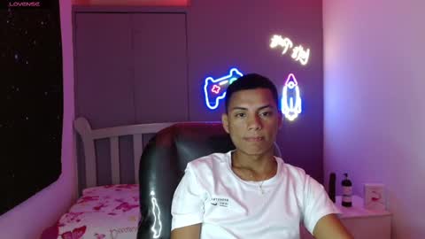 Snapshot of owenstone chatting on 12.23.24 OWEN online show from 12.23.24