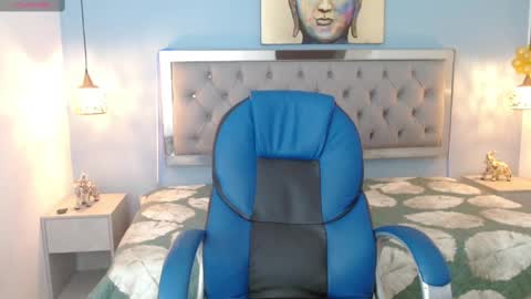 Snapshot of owenstone chatting on 12.30.24 OWEN online show from 12.30.24