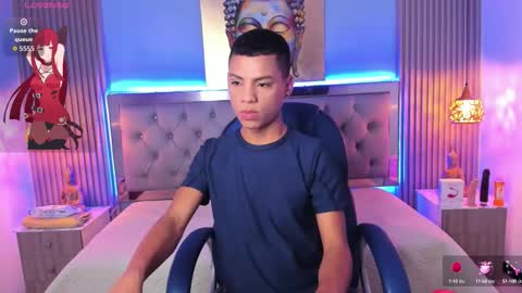 Snapshot of owenstone chatting on 09.11.25 OWEN online show from 09.11.25