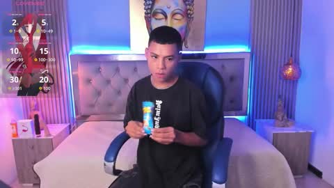 Snapshot of owenstone chatting on 09.19.25 OWEN online show from 09.19.25