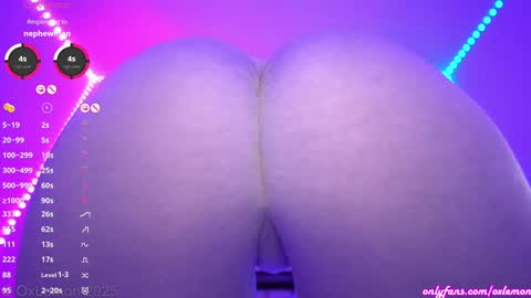 Snapshot of oxlemon chatting on 01.24.25 oxlemon online show from 01.24.25