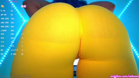 Snapshot of oxlemon chatting on 02.17.25 oxlemon online show from 02.17.25