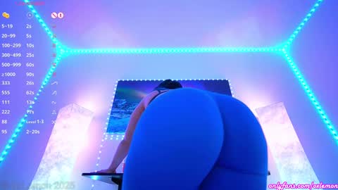 Snapshot of oxlemon chatting on 02.27.25 oxlemon online show from 02.27.25