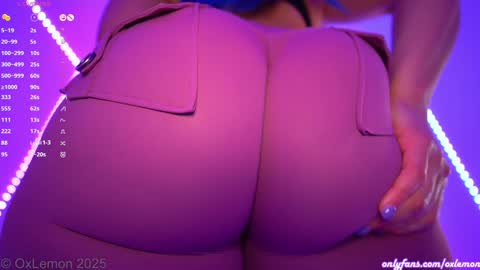 Snapshot of oxlemon chatting on 03.07.25 oxlemon online show from 03.07.25